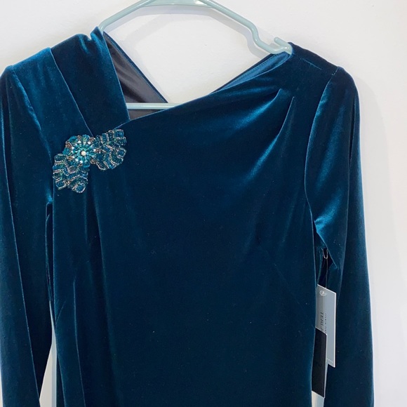 Gown - Picture 2 of 2